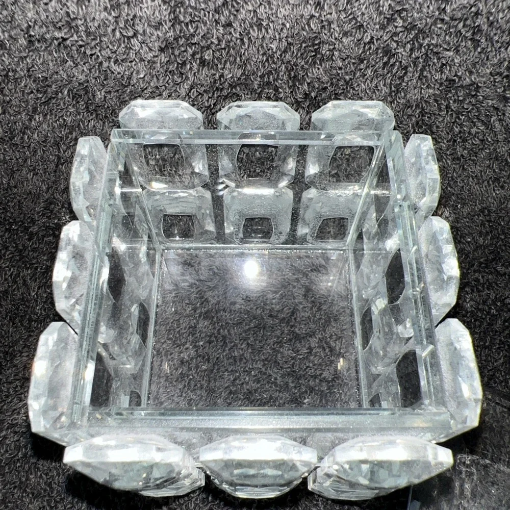 Crystal Square Lidded Trinket Jewelry Box NEW‎ Vidali Collection Decorative